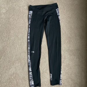 Gently worn size small under armour cold gear compression leggings